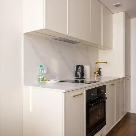 Praga Bliska Glamour By Bookinghost 华沙