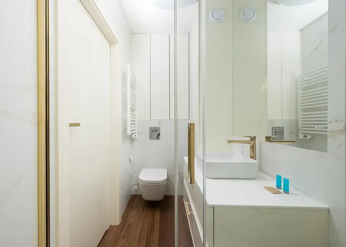 Praga Bliska Glamour By Bookinghost Варшава